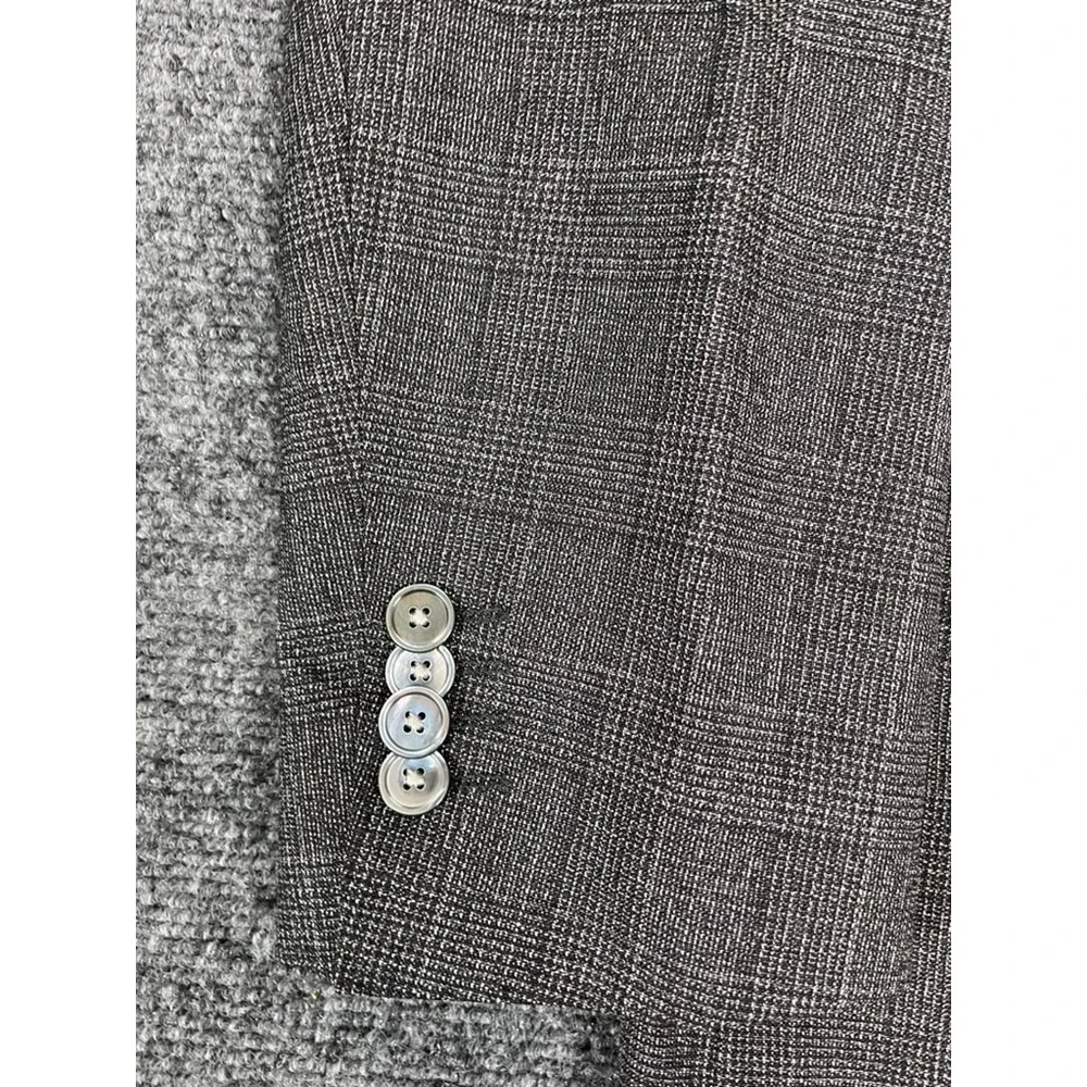 BOSS Carlo Barbera Slim Fit Italian Fabric Two Button Gray Plaid Wool Size 40‎ R